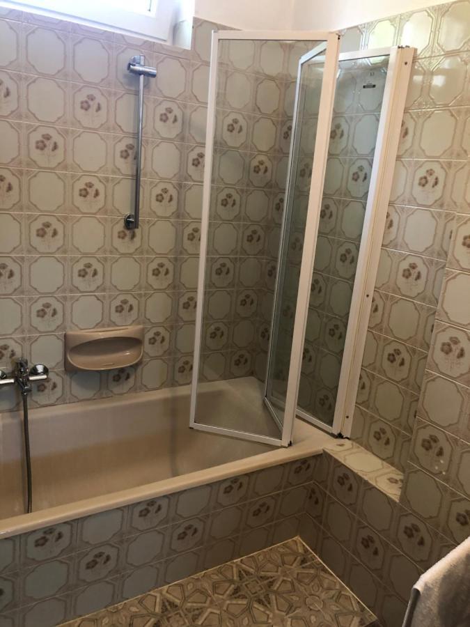 Valentin Vendeghaz Hotell Balatonlelle Eksteriør bilde
